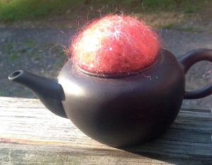 Pincushion - metal teapot with 100% wool bead for your pins